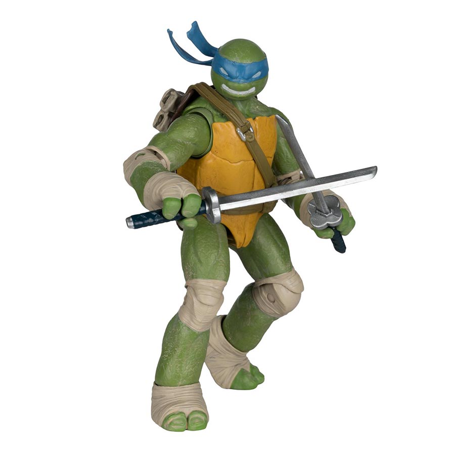 Teenage Mutant Ninja Turtles Page Punchers Wave 1 Leonardo 5-Inch Action Figure