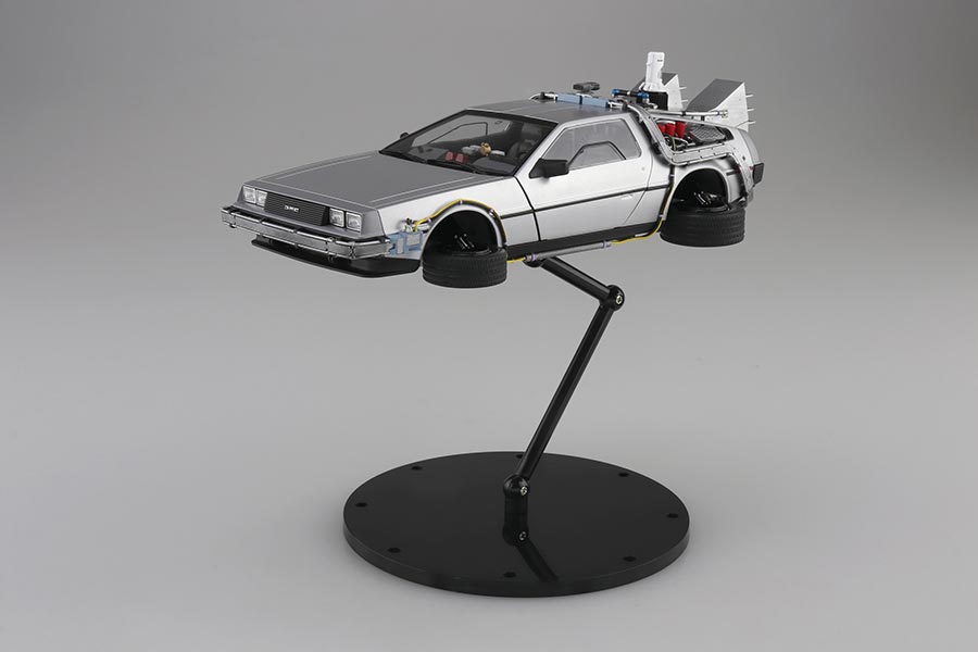 Back To The Future Part II Time Machine 1/24 Scale Model Kit