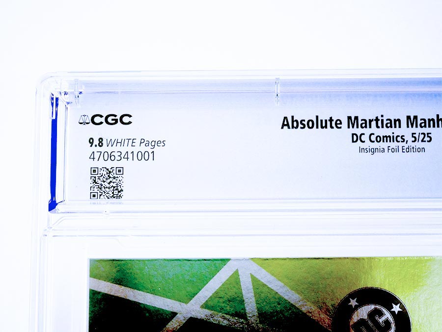 Absolute Martian Manhunter #1 Cover P CGC 9.8 Variant Logo Design Foil Cover (DC All In)