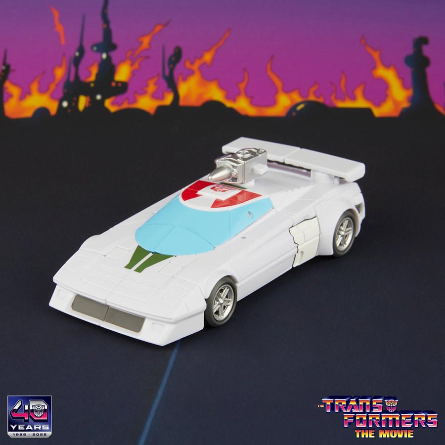Transformers Studio Series Deluxe Class Transformers The Movie 86 Wheeljack Action Figure