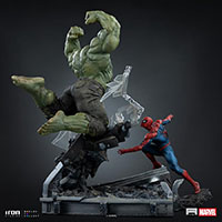 Marvel Spider-Man vs Hulk 1/10 Scale Statue