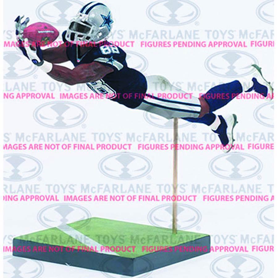 McFarlanes Sports Picks NFL Series 35 Dez Bryant Action Figure Case