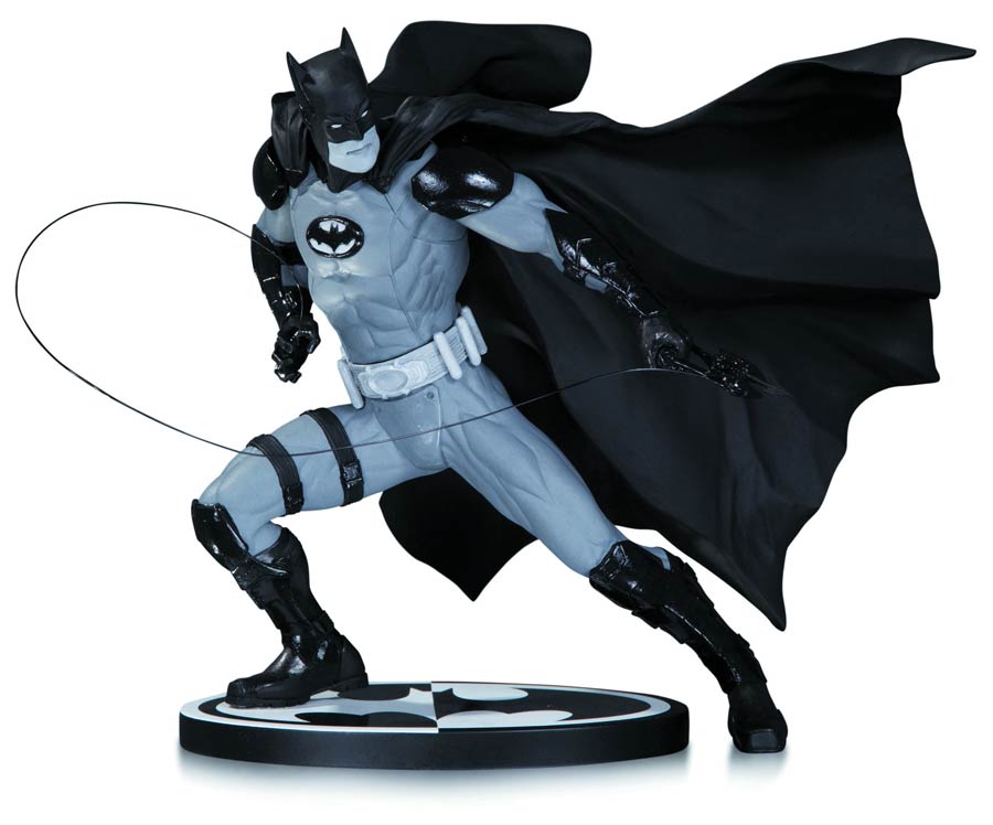 Batman Black & White Series Original Mini Statue By Ivan Reis