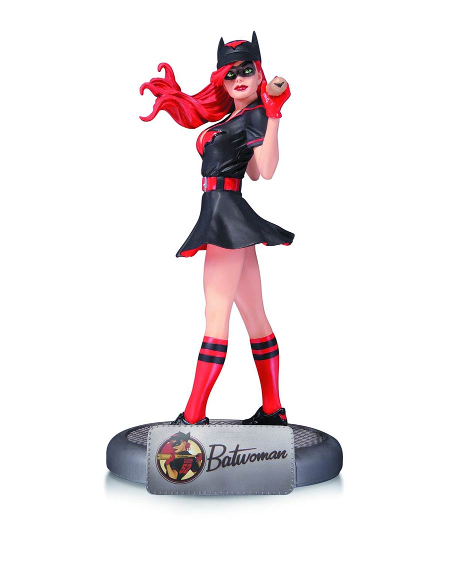 DC Comics Bombshells Batwoman Statue