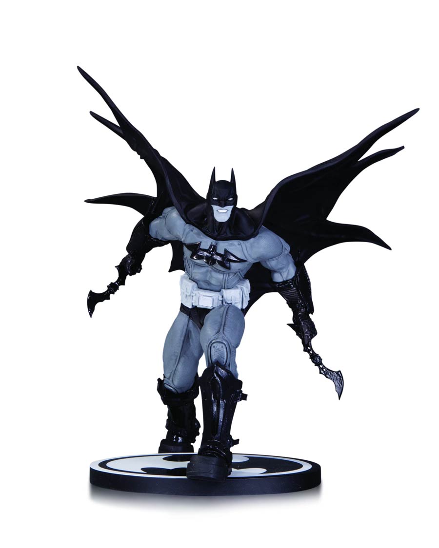 Batman Black & White Series Original Mini Statue By Carlos Danda