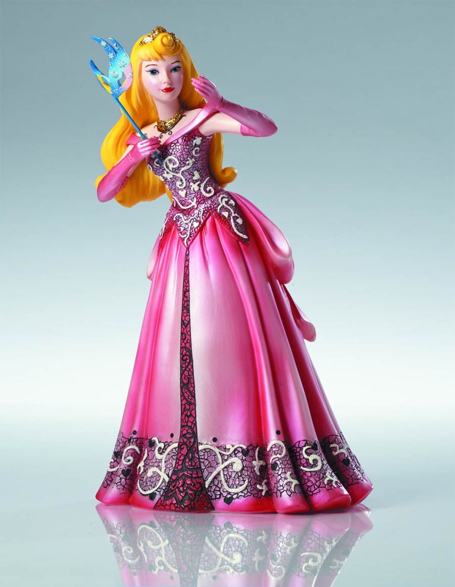 Disney Showcase Couture De Force Masquerade Figurine - Princess Aurora