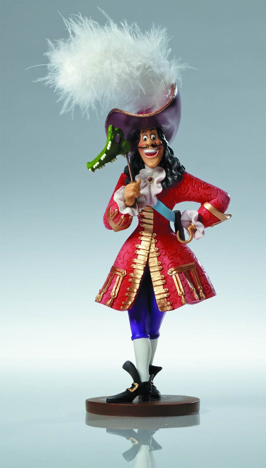 Disney Showcase Couture De Force Masquerade Figurine - Captain Hook