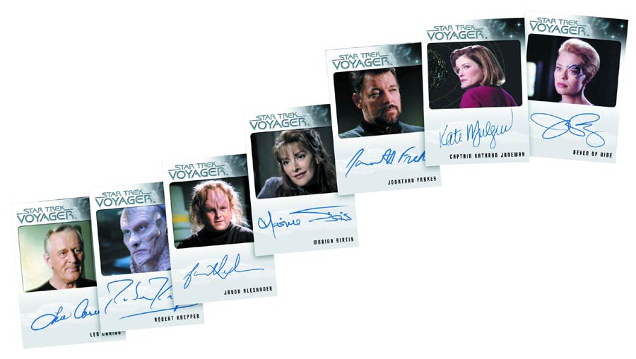 Star Trek Voyager Heroes & Villains Trading Cards Album