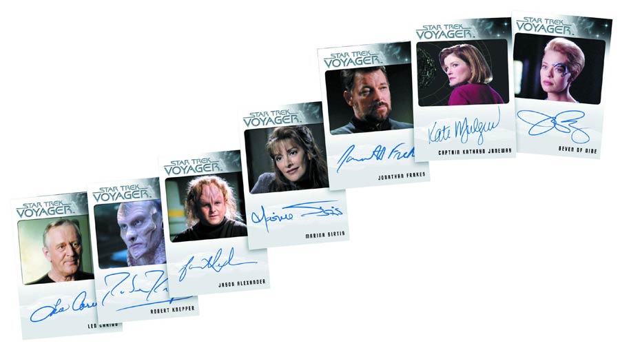 Star Trek Voyager Heroes & Villains Trading Cards Box
