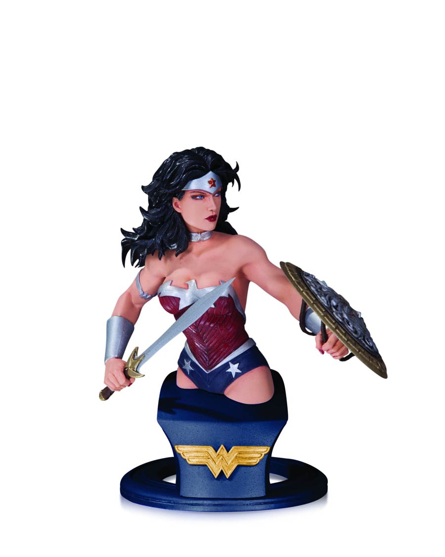 DC Comics Super-Heroes Wonder Woman Bust