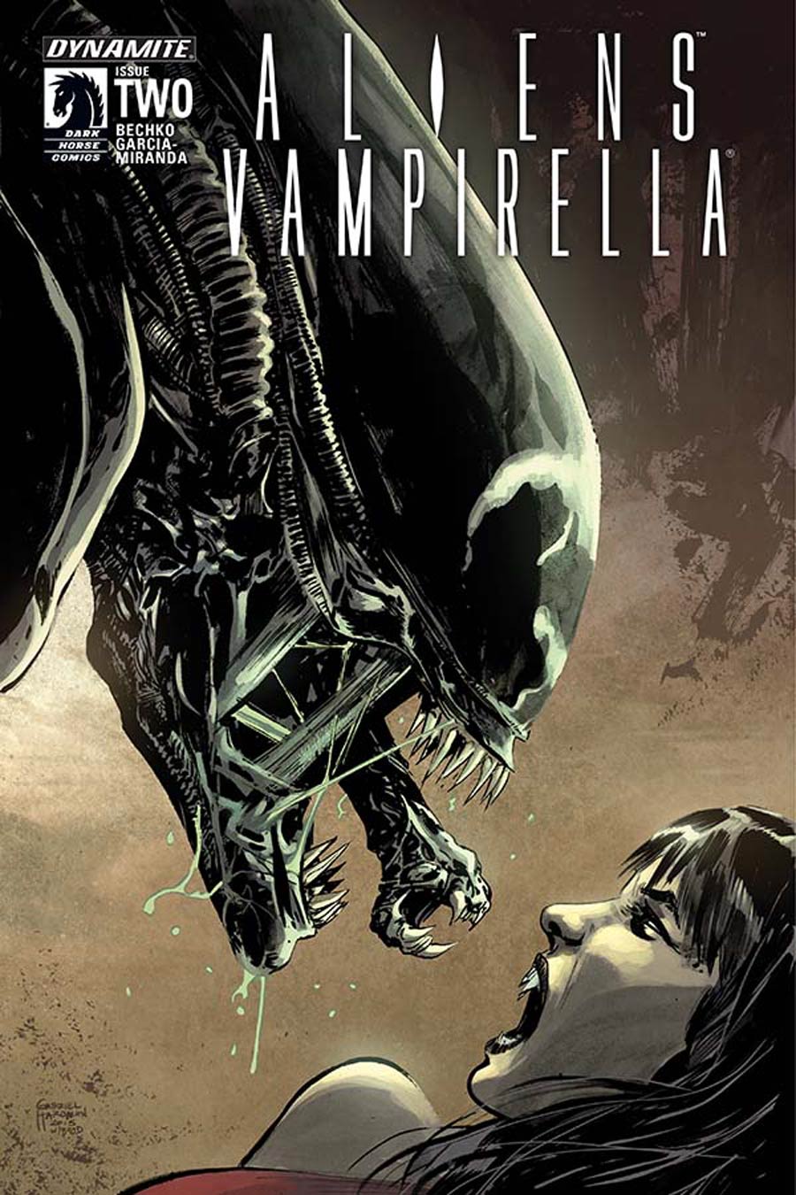Aliens Vampirella #2 Cover A Regular Gabriel Hardman Cover