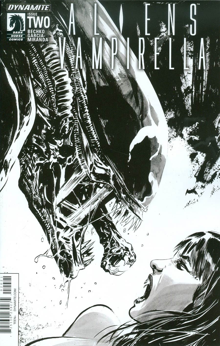 Aliens Vampirella #2 Cover B Incentive Gabriel Hardman Black & White Cover
