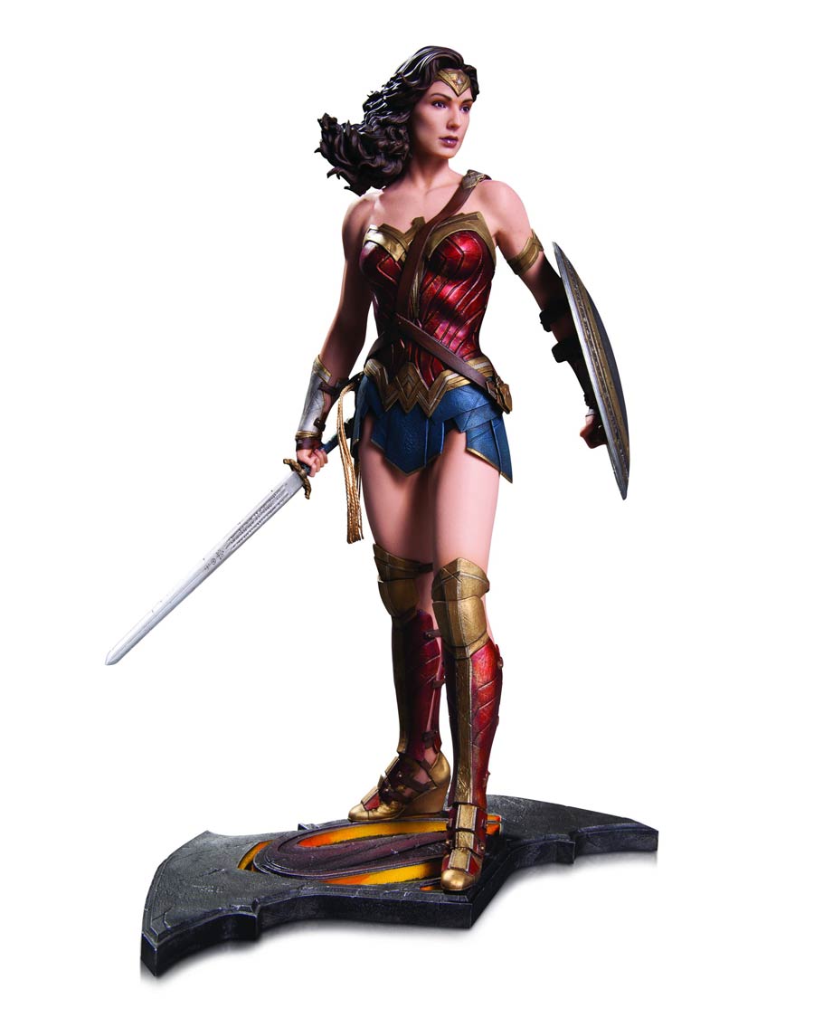 Batman v Superman Dawn Of Justice Wonder Woman Statue