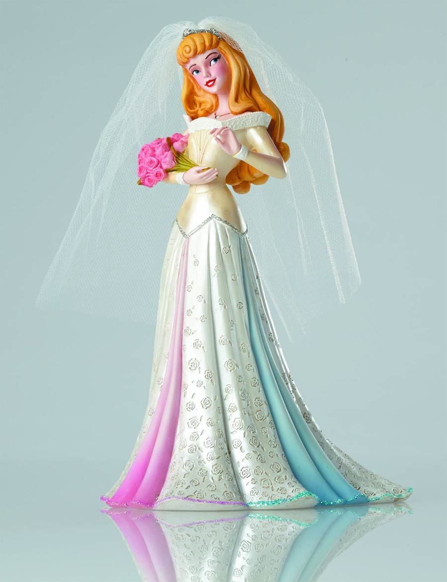 Disney Showcase Aurora Bride Couture De Force Figurine