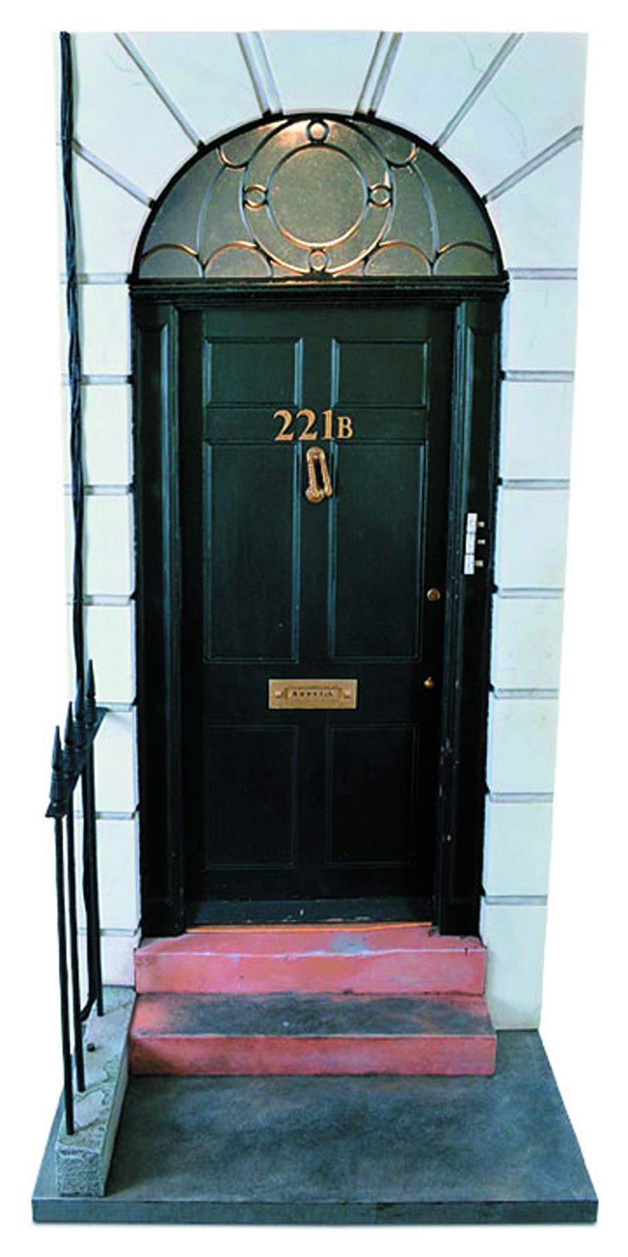 Sherlock 221B Baker Street Entrance 1/6 Scale Diorama Statue
