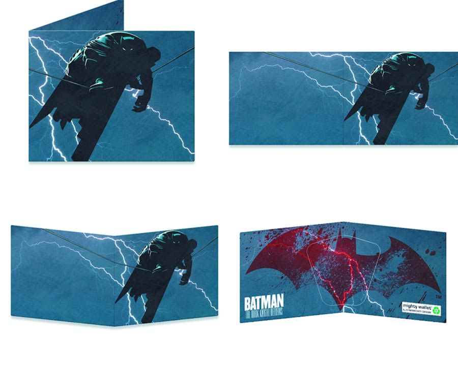 Batman The Dark Knight Returns Previews Exclusive Mighty Wallet - Dark Knight Strikes Again