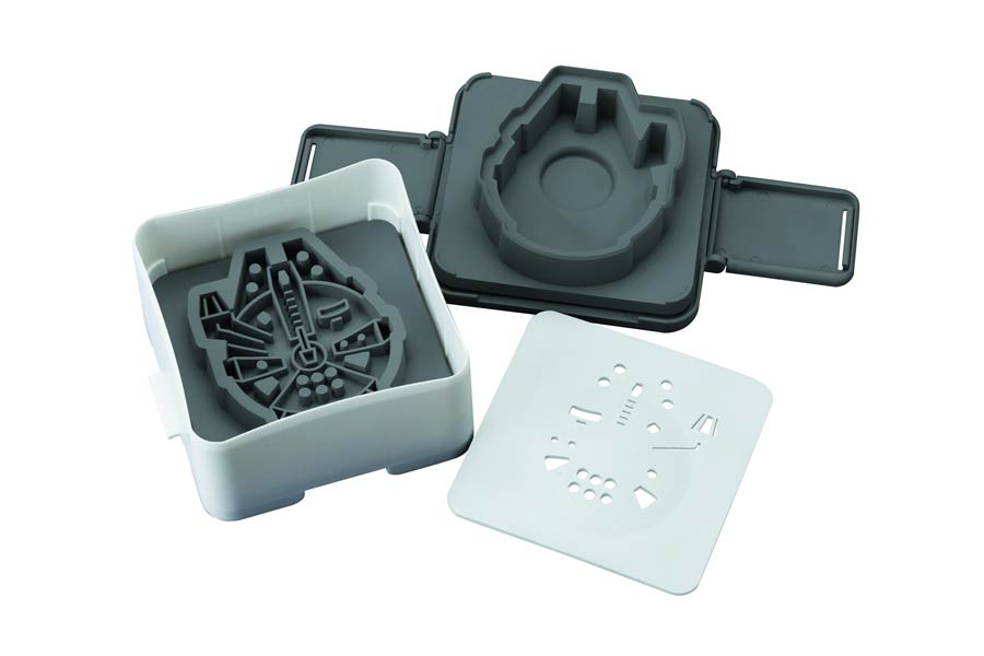 Star Wars Episode VII The Force Awakens Pouch Sandwich Shaper - Millennium Falcon