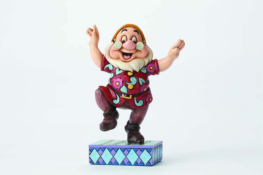Disney Traditions Snow White And The Seven Dwarfs Figurine - Doc