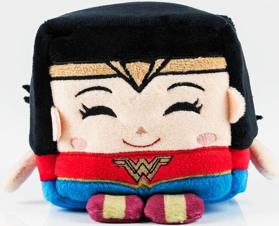 Batman v Superman Dawn Of Justice Kawaii Cube Small Plush Assortment A - Wonder Woman