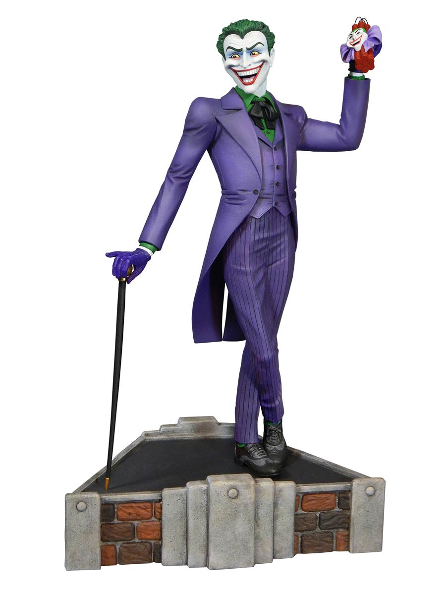 Batman Classic Joker Maquette