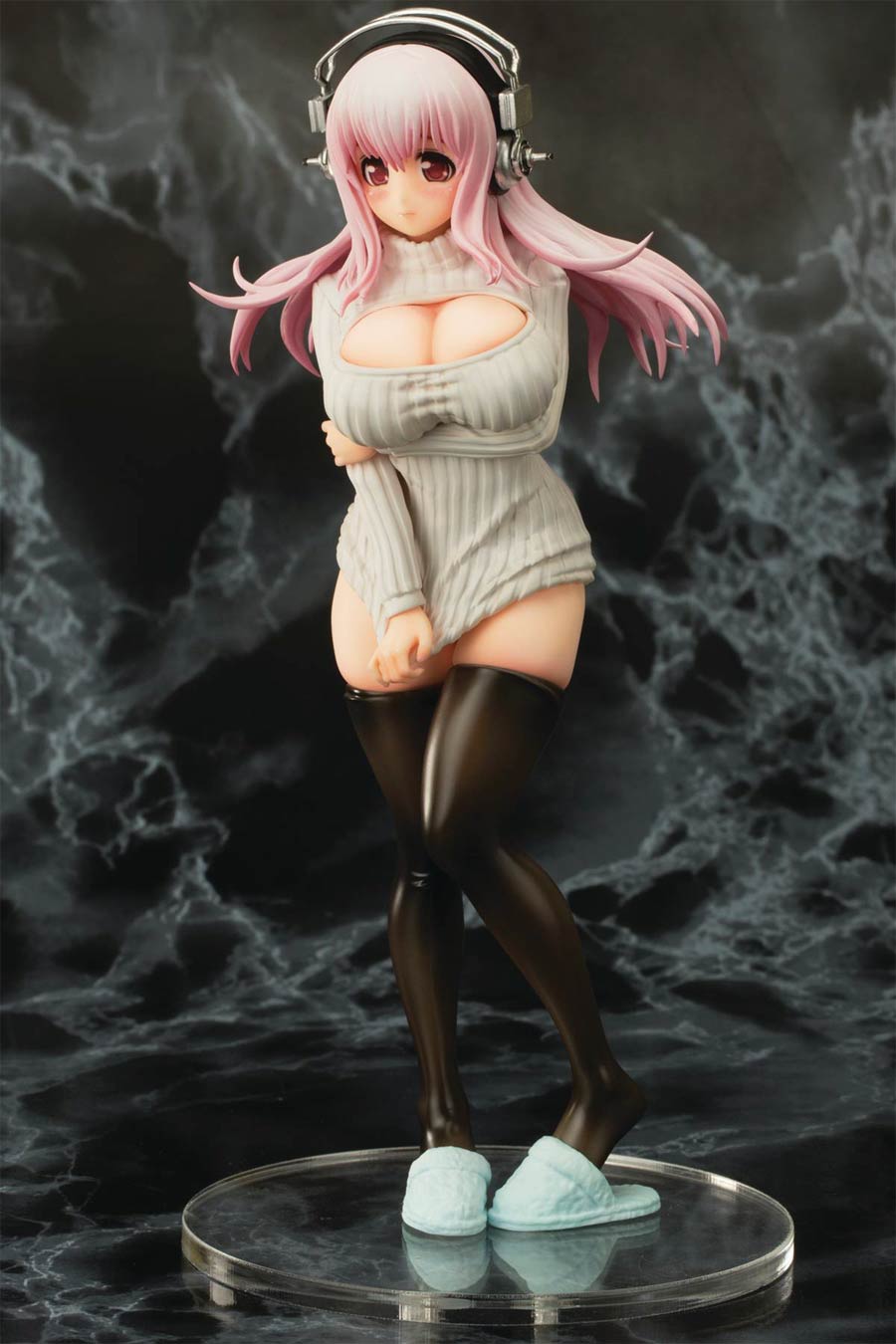 Super Sonico Sexy Knit 1/8 Scale Resin Cast Figure