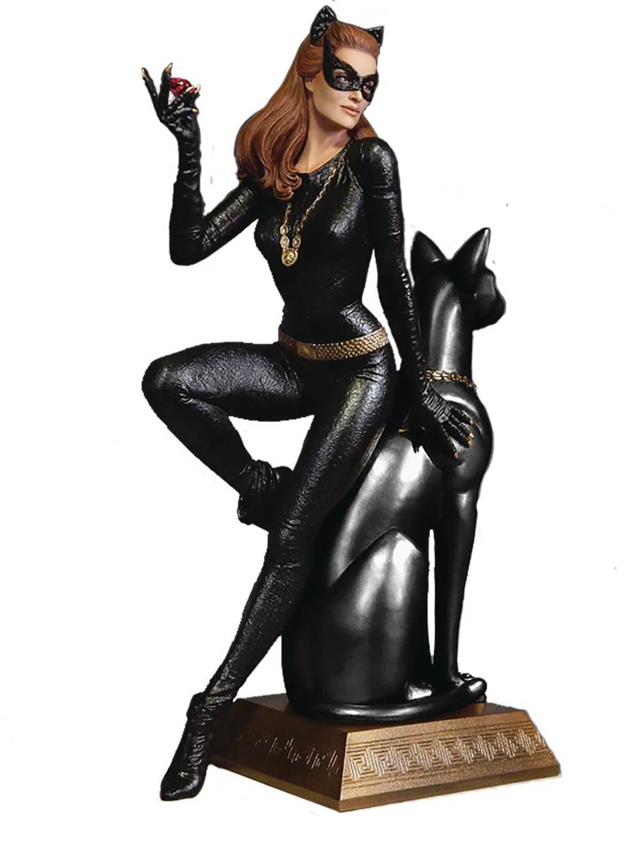 Batman 1966 Catwoman Ruby Edition Maquette