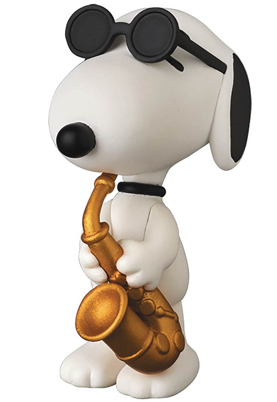 Peanuts Ultra Detail Figure Series 6 - Saxophone Player Snoopy