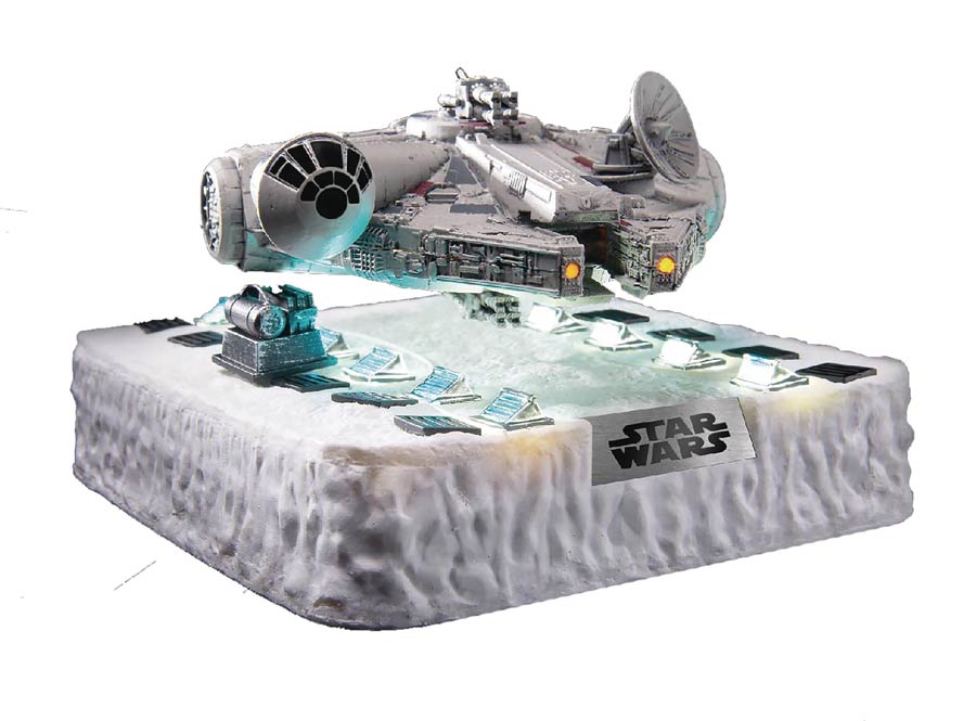 Star Wars Episode V The Empire Strikes Back EA-020 Floating Millennium Falcon Previews Exclusive Action Figure