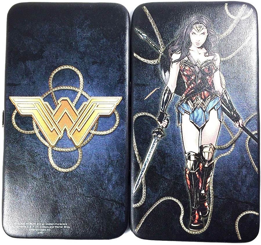 DC Hinged Wallet - Wonder Woman Movie Walking With Ropes