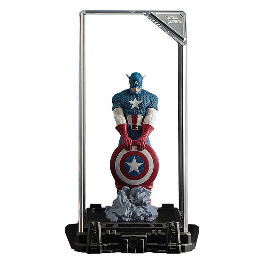 Marvel Super Hero Illuminate Gallery Collection 1 - Captain America Figure