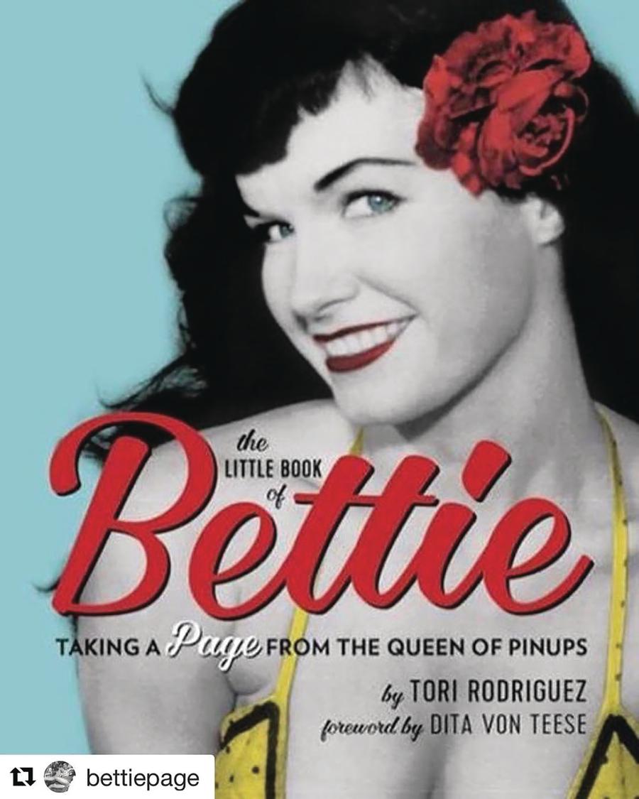 Little Book Of Bettie Taking A Page From The Queen Of Pin-Ups SC