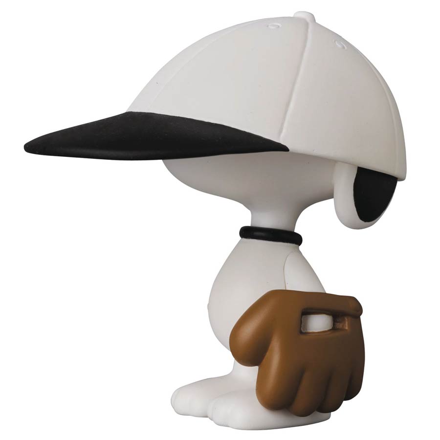 Peanuts Ultra Detail Figure Series 8 - Baseball Player Snoopy