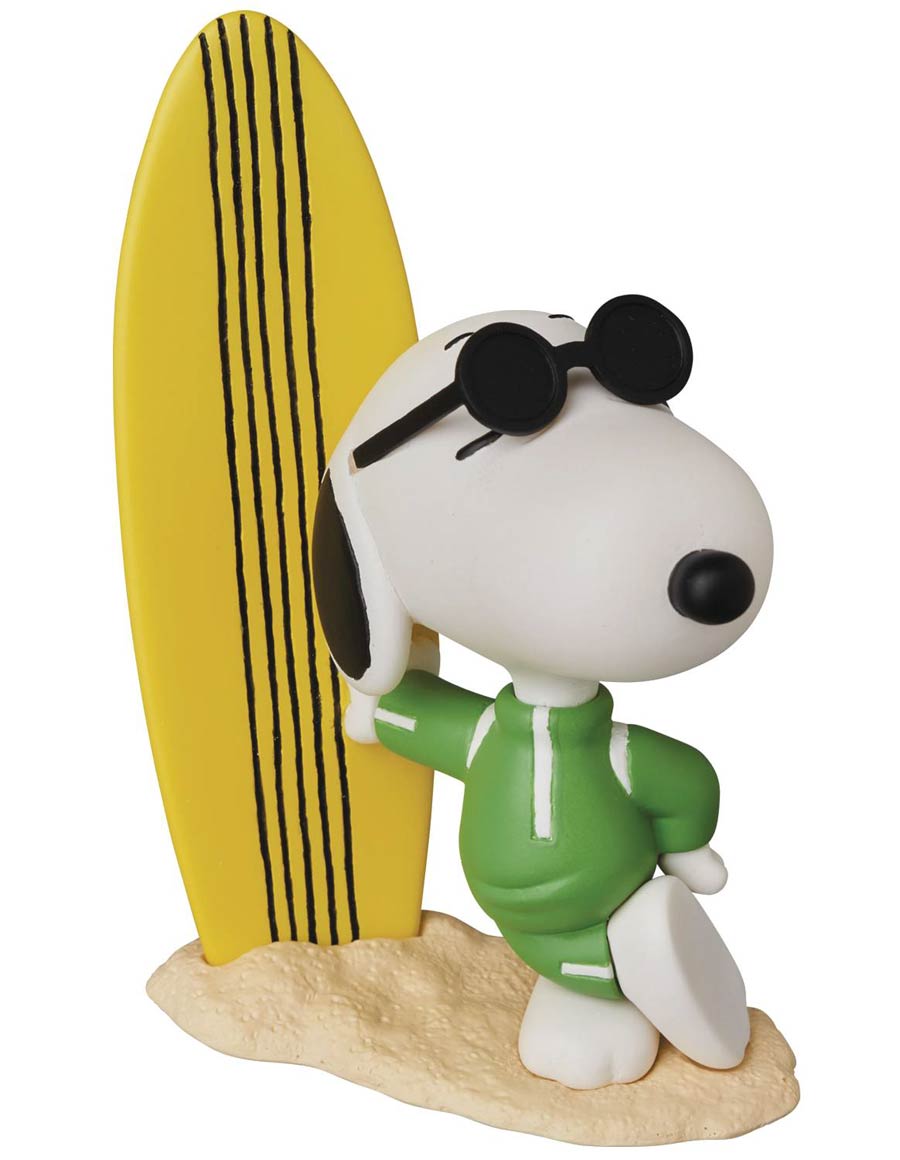 Peanuts Ultra Detail Figure Series 8 - Joe Cool Snoopy With Surfboard