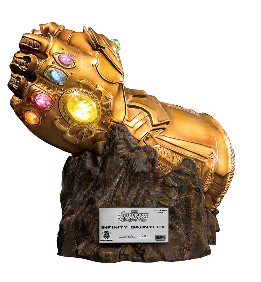 Avengers Infinity War MC-004 Infinity Gauntlet Previews Exclusive Replica Statue