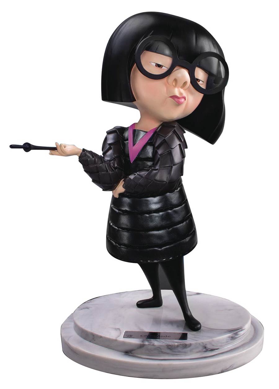 Incredibles MC-006 Edna Mode 1/4 Scale Previews Exclusive Statue