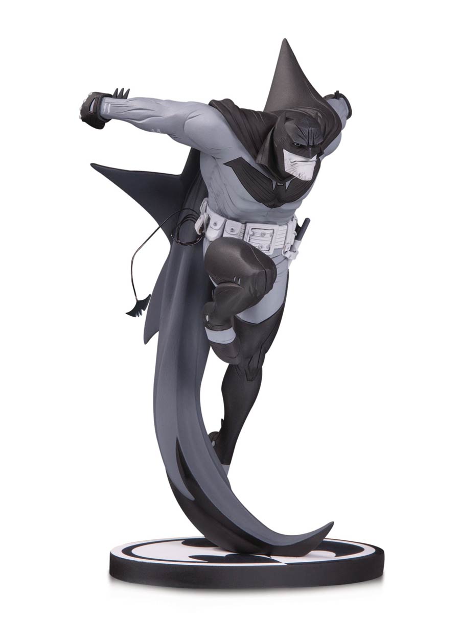 Batman Black & White Series White Knight Mini Statue By Sean Murphy