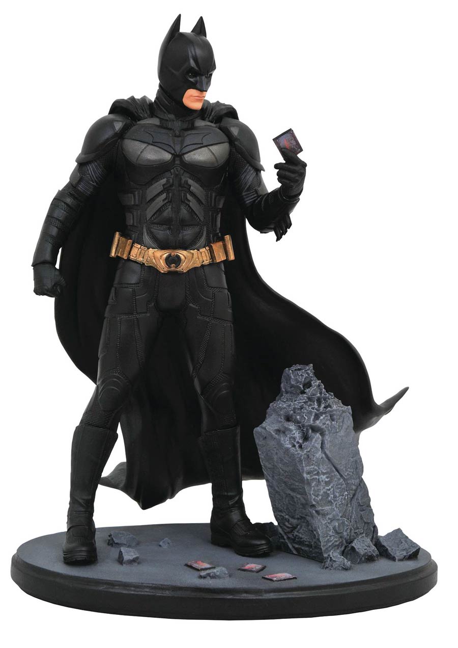 DC Movie Classic Gallery Batman The Dark Knight PVC Figure
