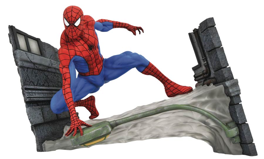 Marvel Comic Gallery Spider-Man Webbing PVC Figure