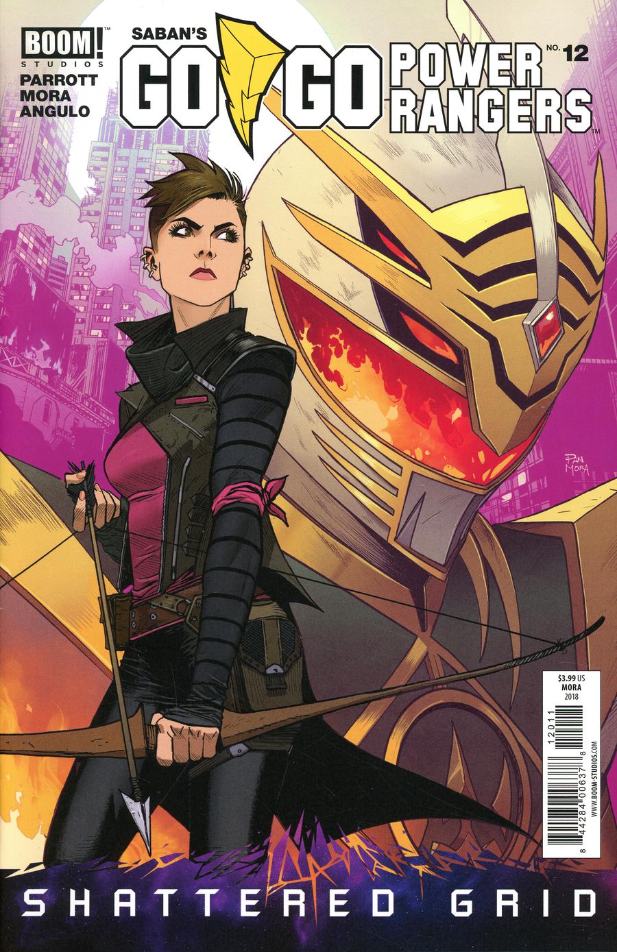 Sabans Go Go Power Rangers #12 Cover A Regular Dan Mora Cover (Shattered Grid Tie-In)