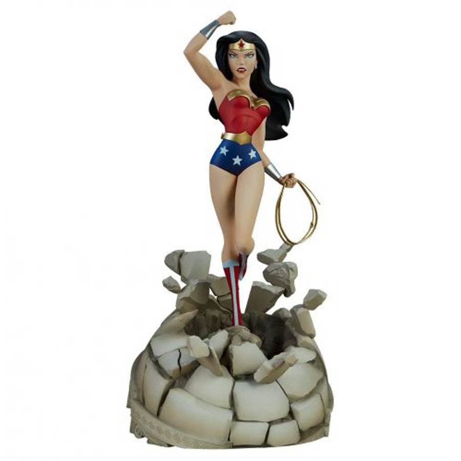 Wonder Woman The Animated Series Collection 20-inch Statue