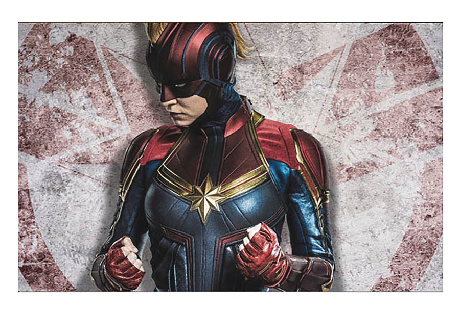Captain Marvel 11x17 Framed Print - Battle Ready
