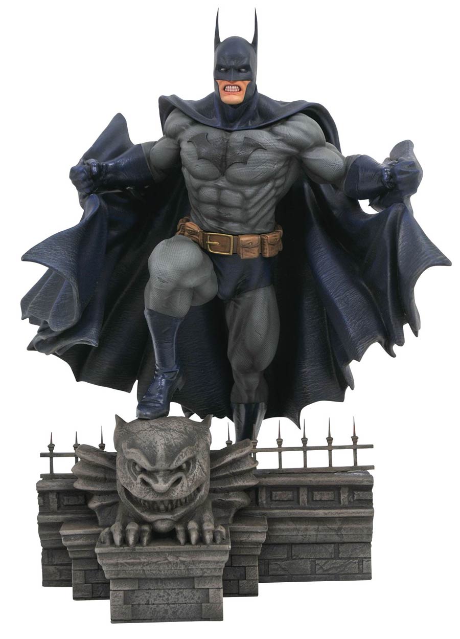 DC Comic Gallery Batman PVC Figure