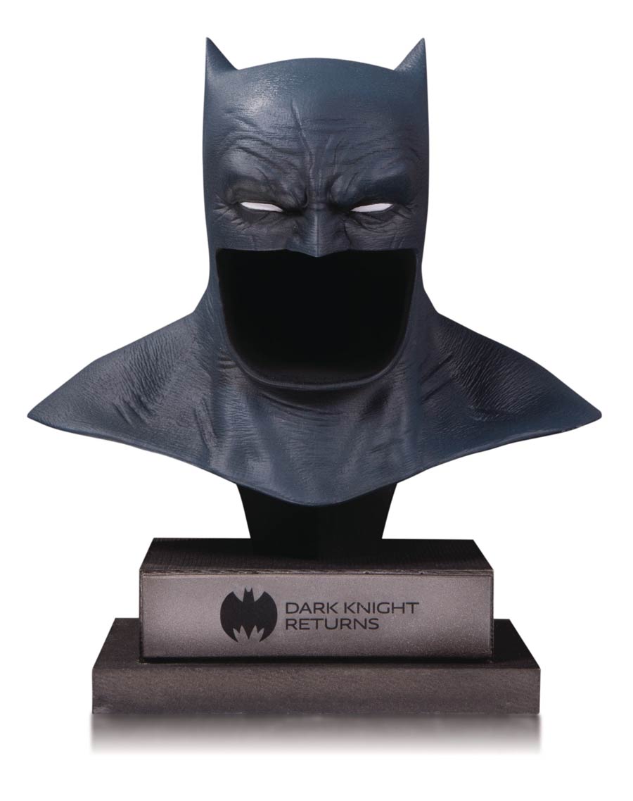 DC Gallery Dark Knight Returns Batman Cowl