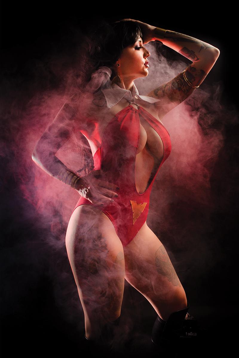 Vampirella Vol 8 #1 Cover L Incentive Cosplay Photo Virgin Cover