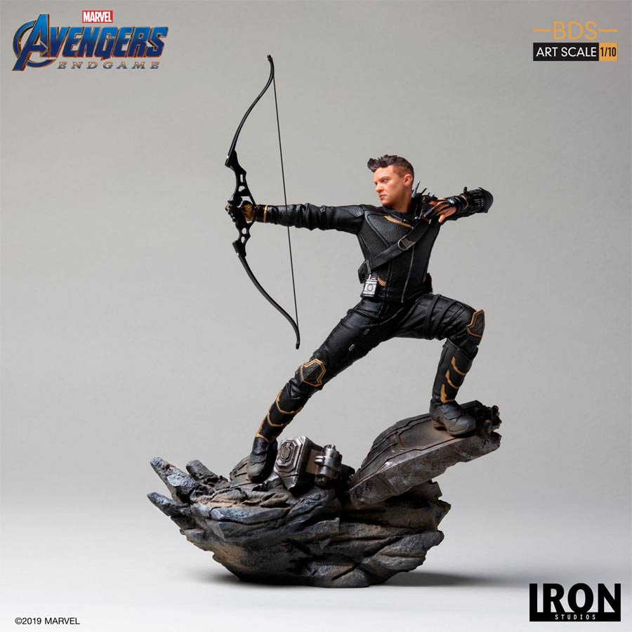 Avengers Endgame Hawkeye Battle Diorama Art Scale 1/10 Scale Statue