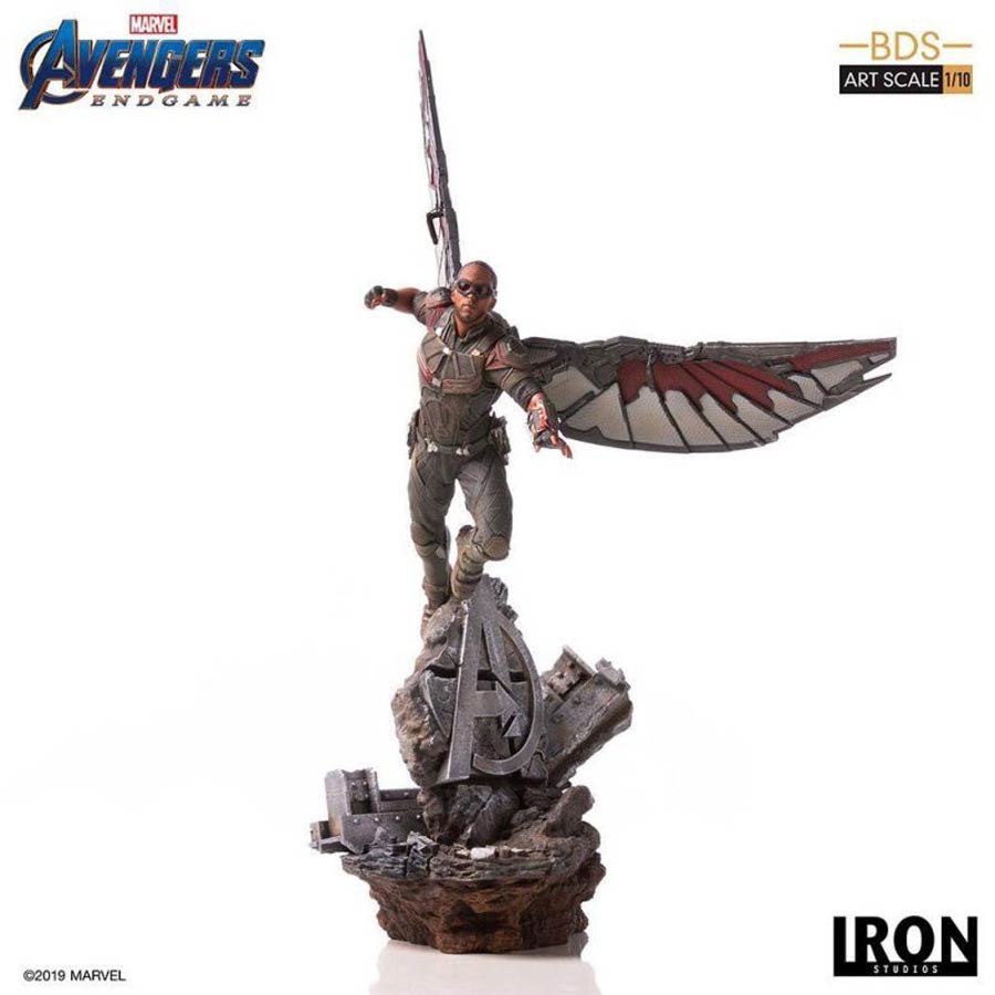 Avengers Endgame Falcon Battle Diorama 1/10 Scale Art Scale Statue
