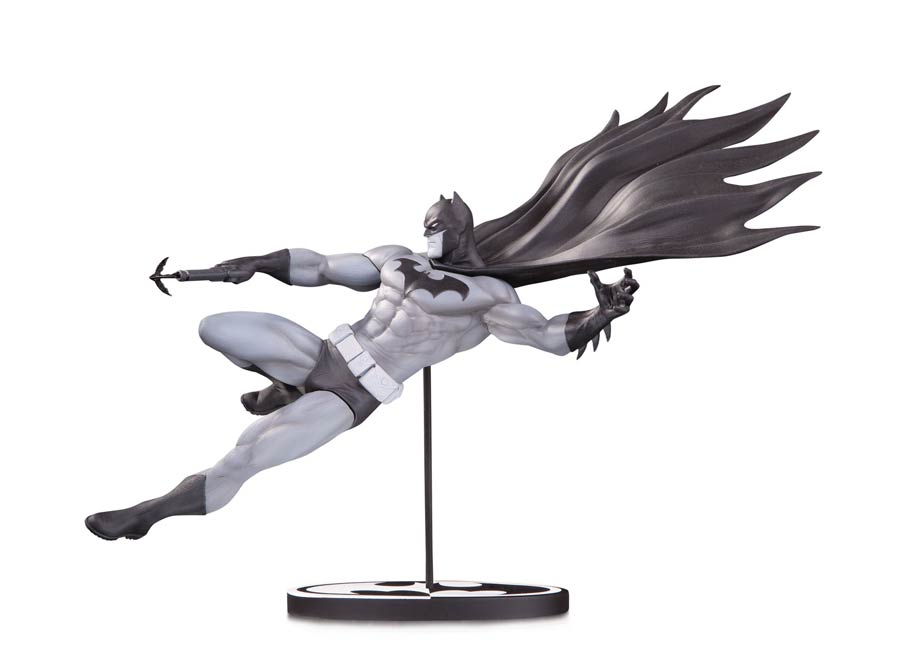 Batman Black & White Series Original Mini Statue By Doug Mahnke