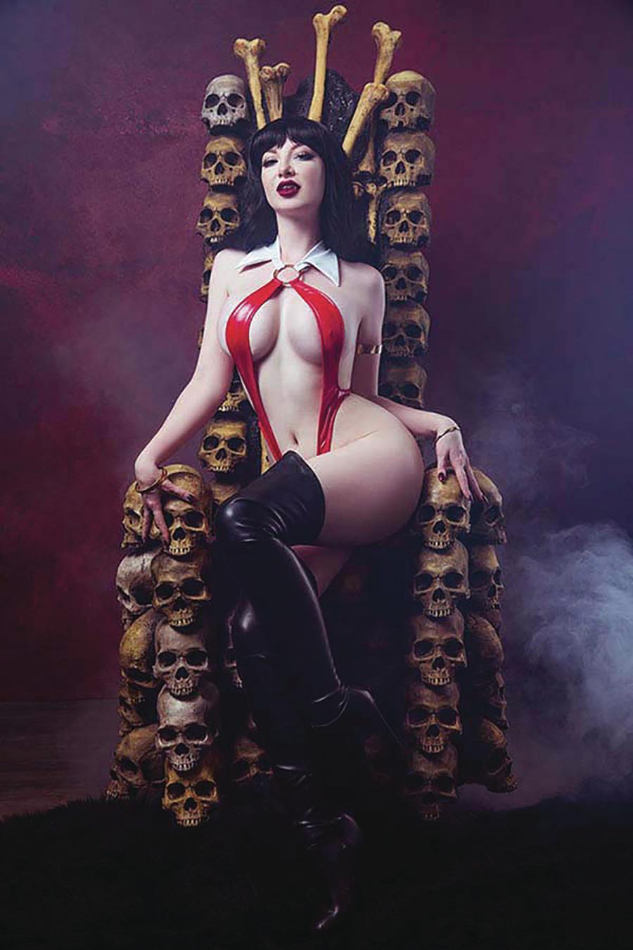 Vampirella Vol 8 #7 Cover M Incentive Ashlynne Dae Cosplay Photo Virgin Cover