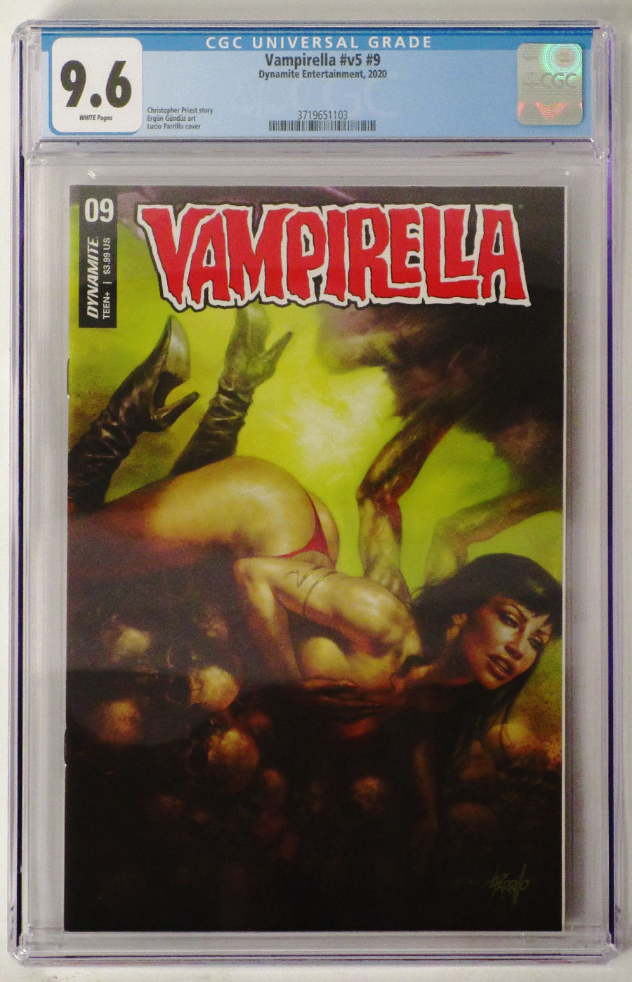 Vampirella Vol 8 #9 Cover Y Regular Lucio Parrillo Cover CGC Graded 9.6