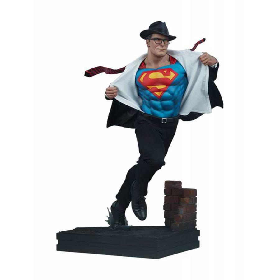 Superman Call To Action Premium Format Figure